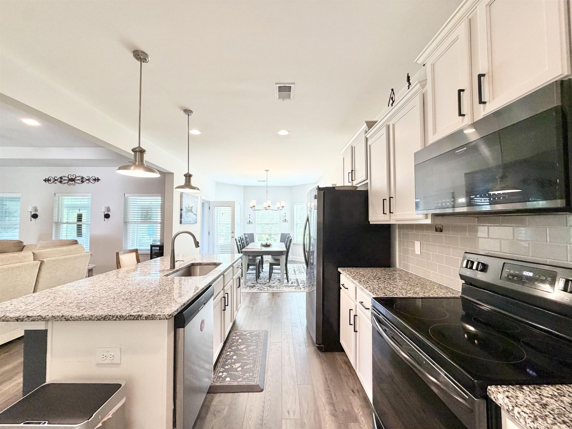 387 Dunbarton Ln. Photo 9