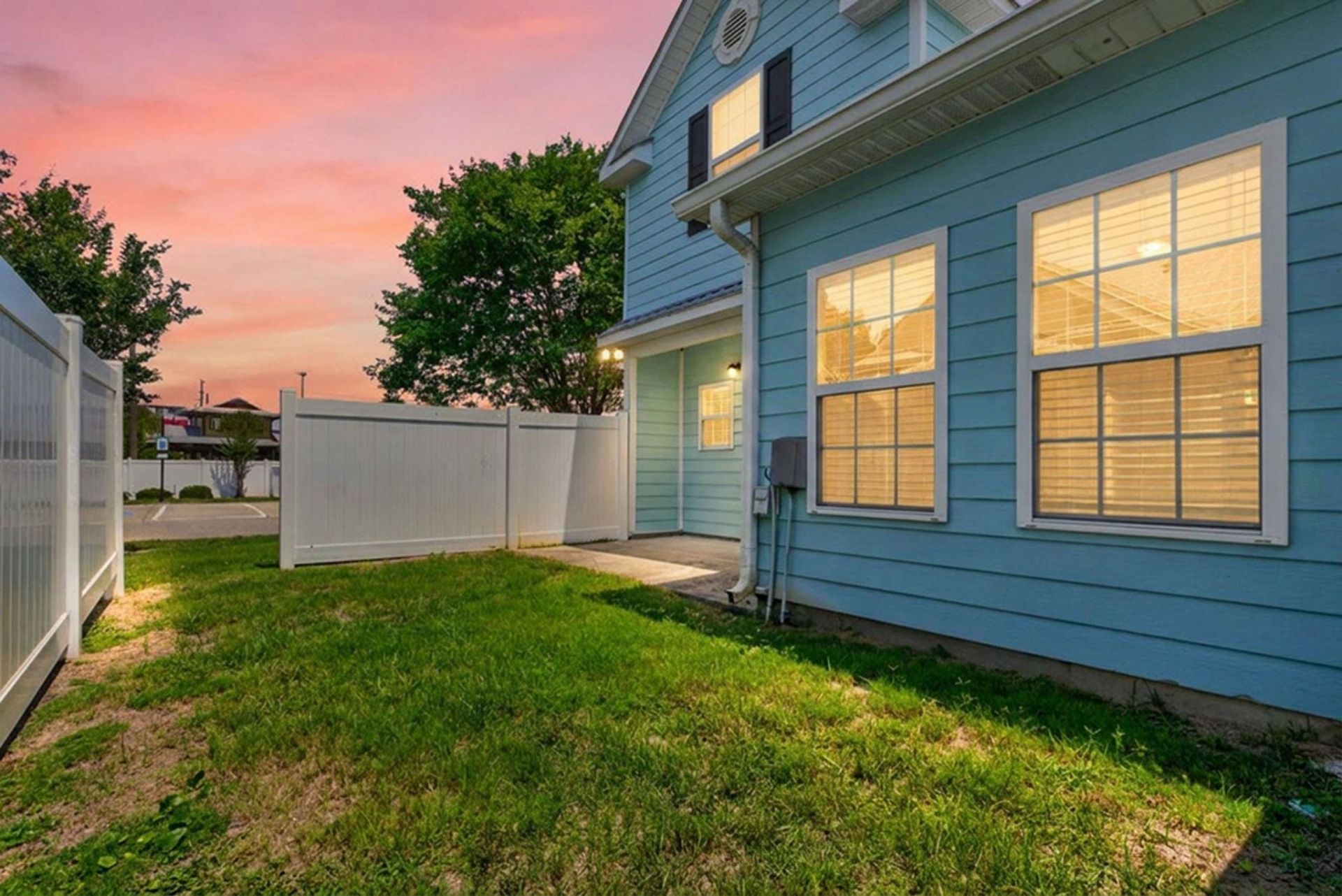 629 Surfsong Way  Photo 29