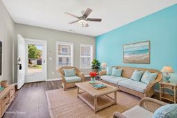 629 Surfsong Way  photo 4