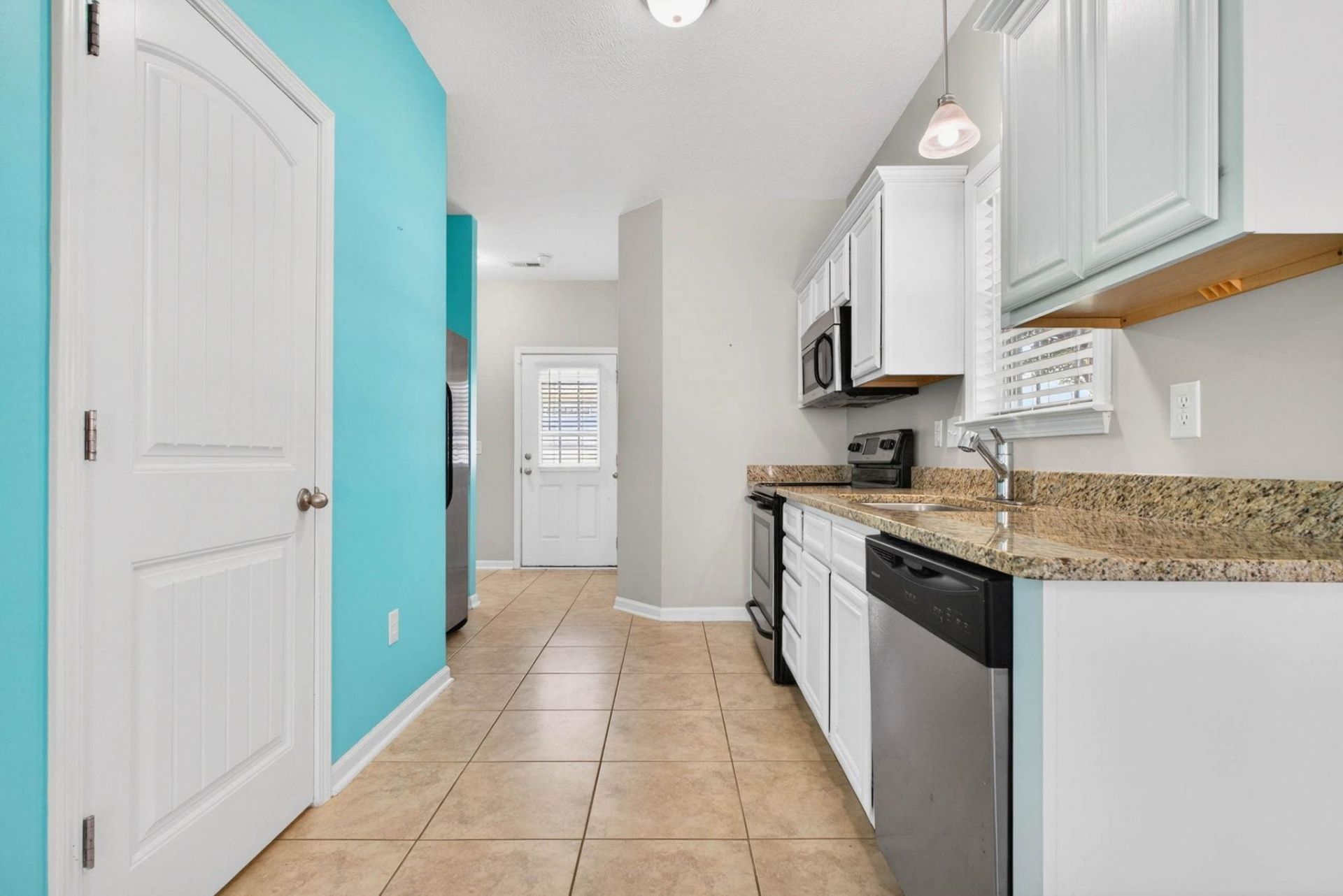 629 Surfsong Way  Photo 9
