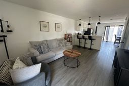 100 Ye Olde Kings Hwy. photo 4