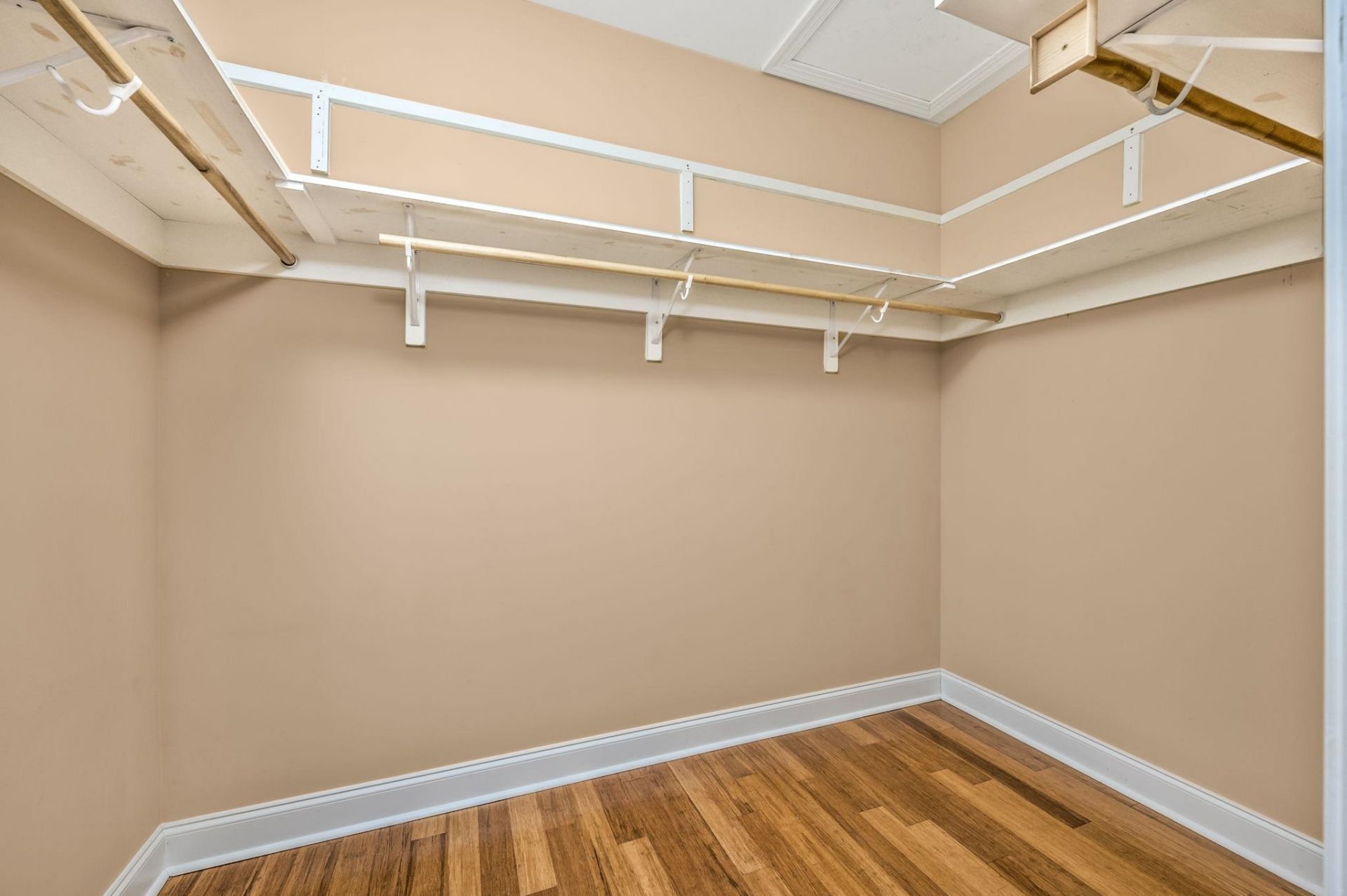 732 Ashland Ave.  Photo 17