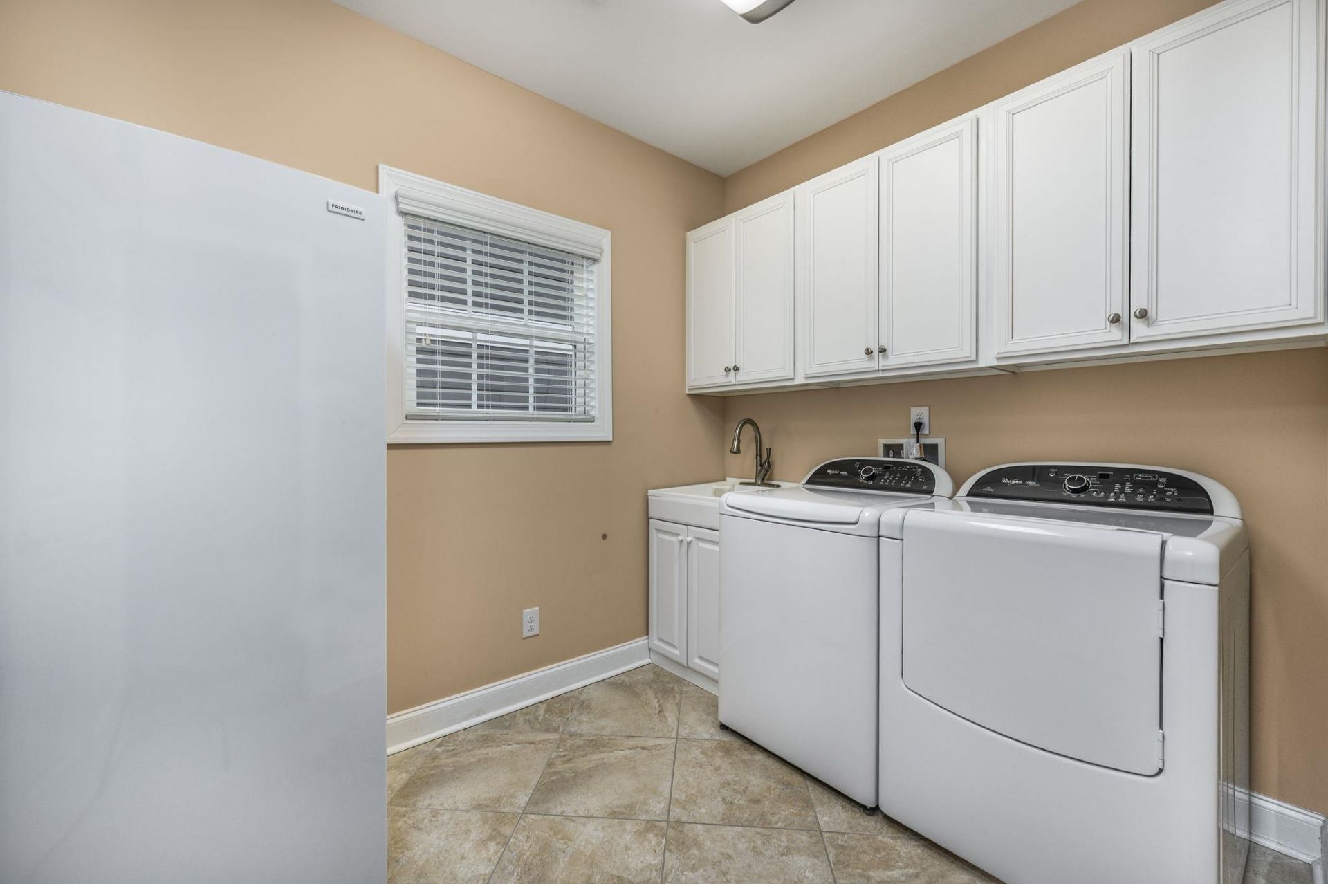732 Ashland Ave.  Photo 22