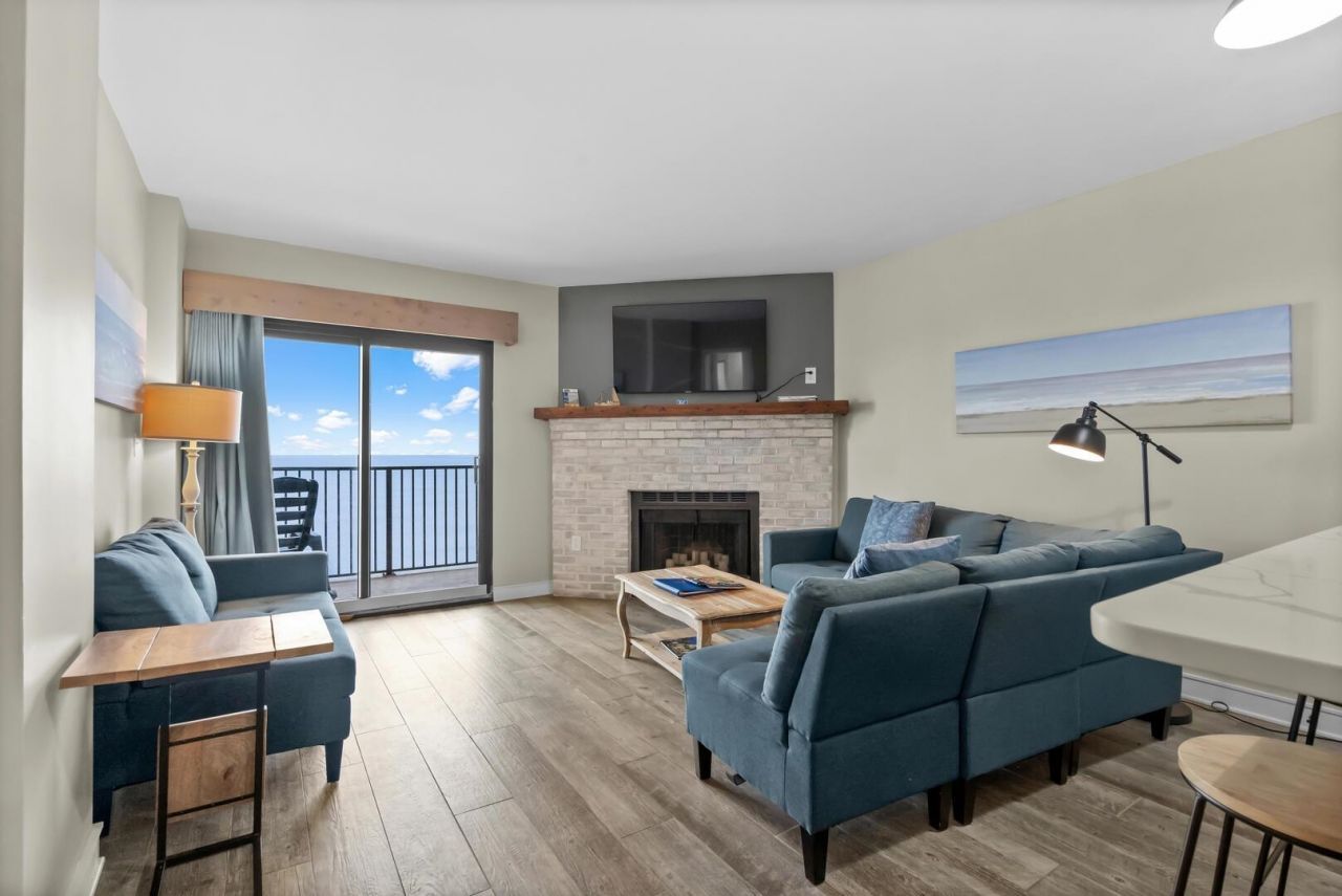 2200 N Ocean Blvd. Photo 10
