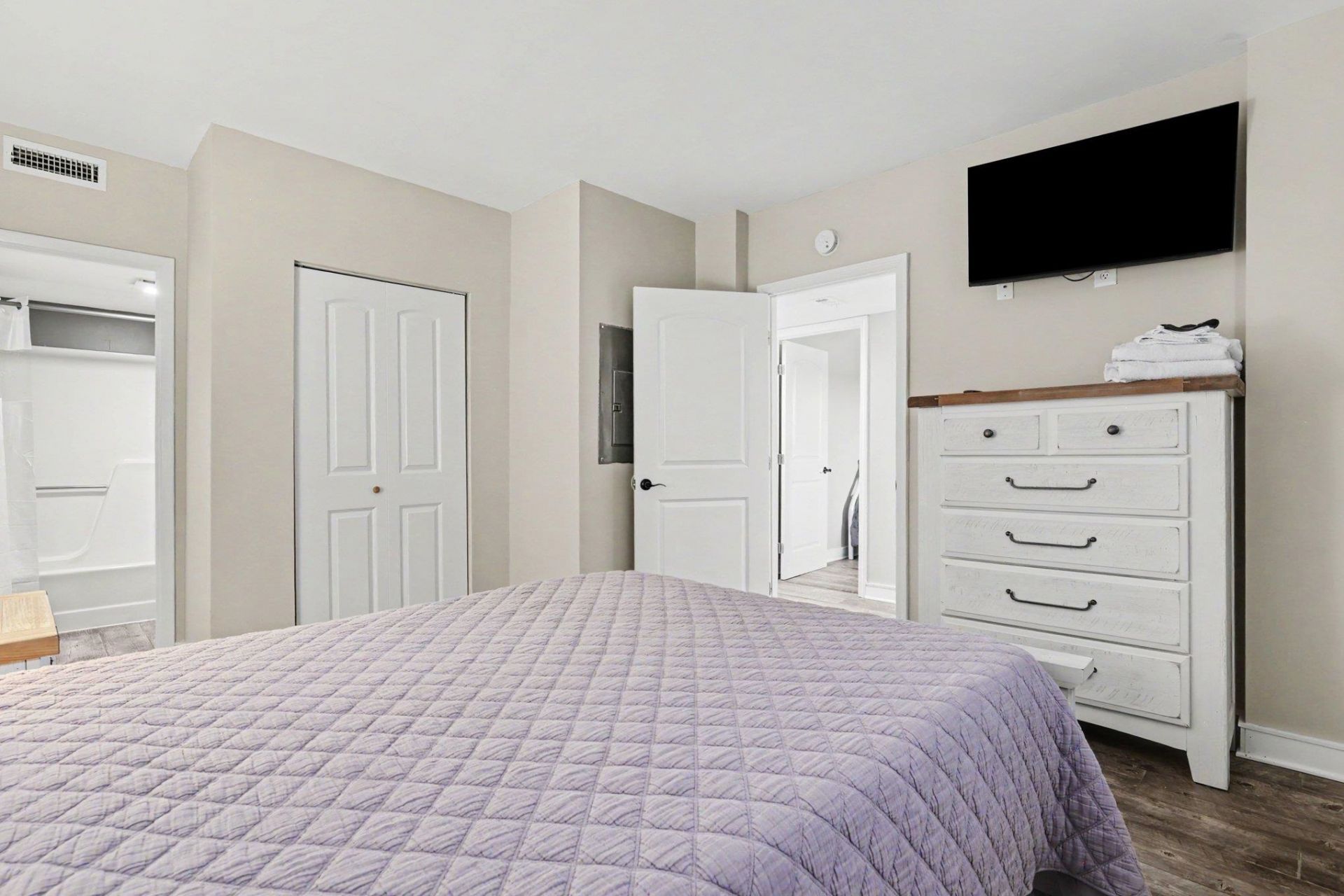 2200 N Ocean Blvd. Photo 20
