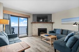 2200 N Ocean Blvd. photo 4