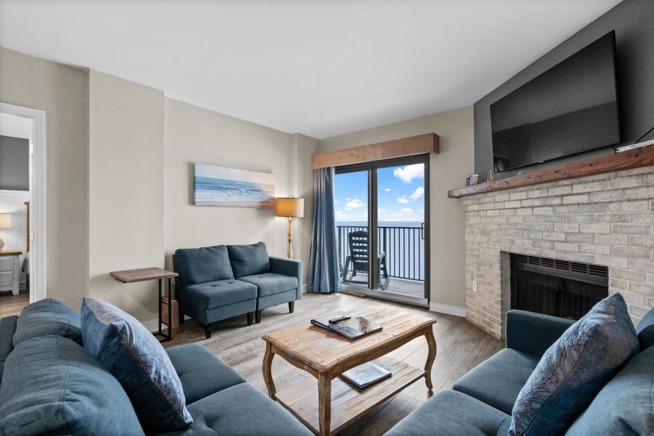 2200 N Ocean Blvd. Photo 8