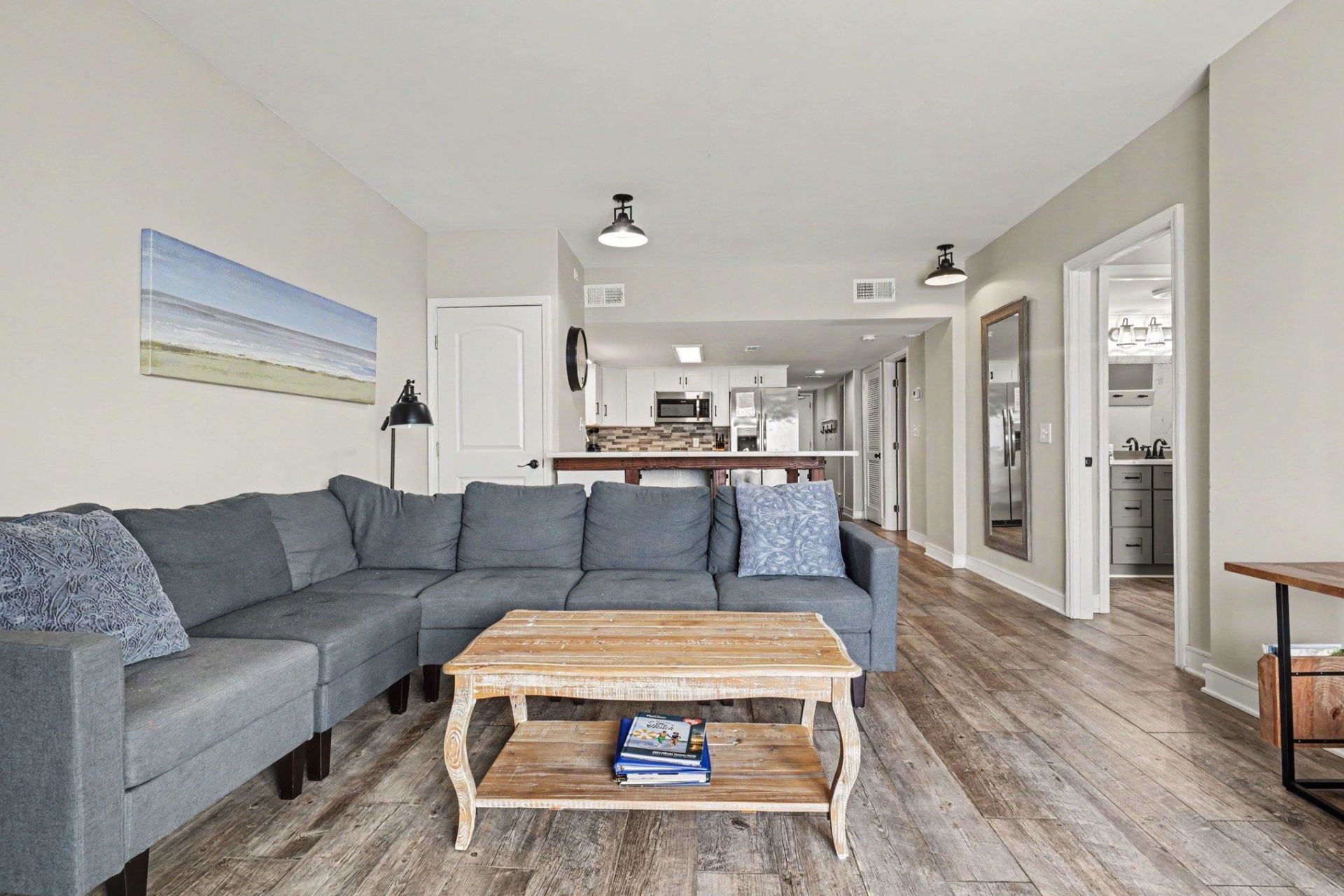 2200 N Ocean Blvd. Photo 9
