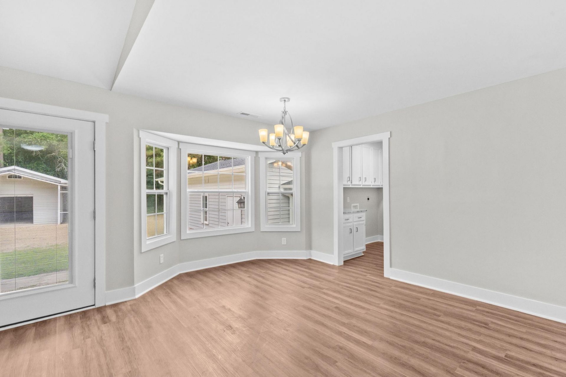 240 Ole Maple St.  Photo 21