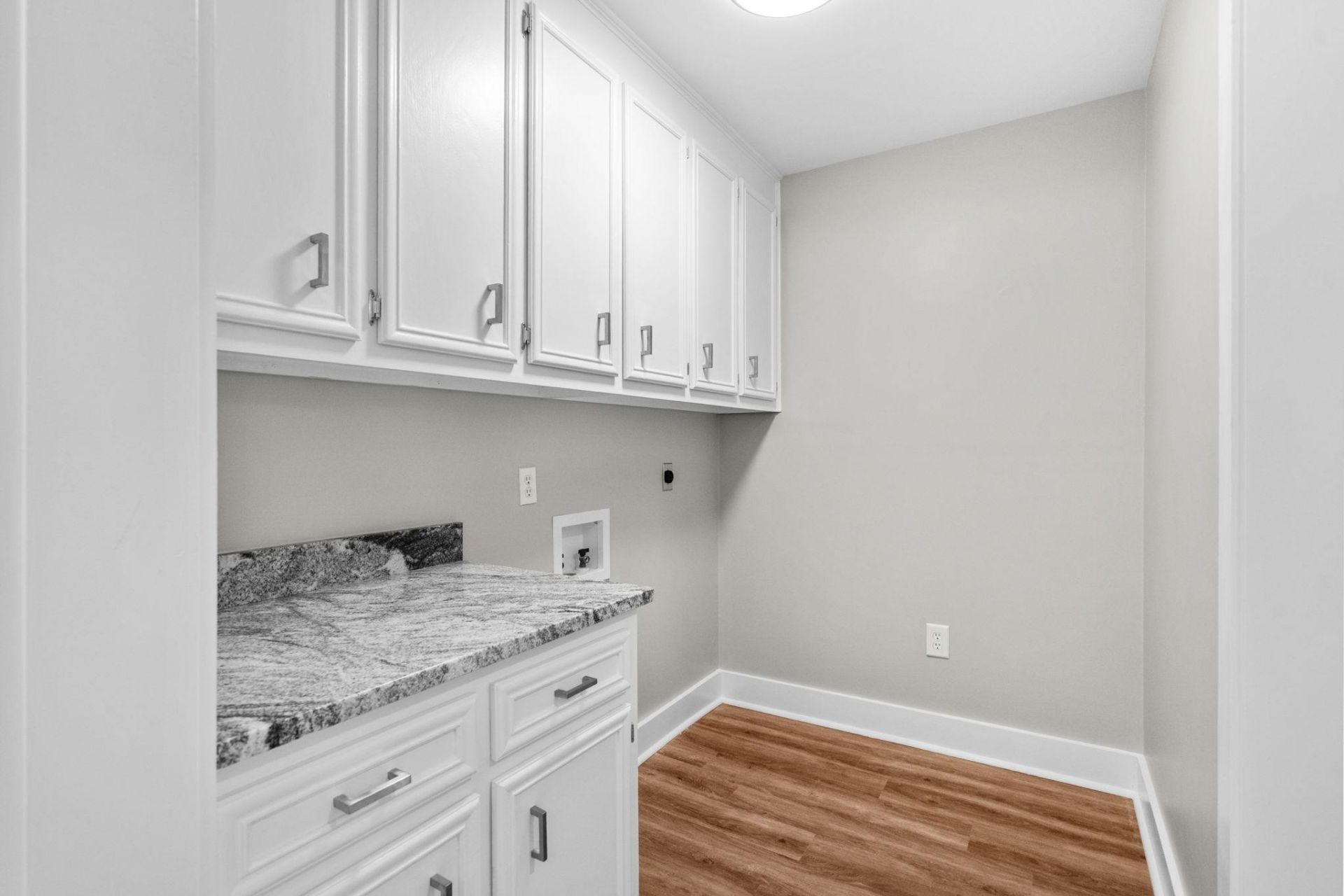 240 Ole Maple St.  Photo 27