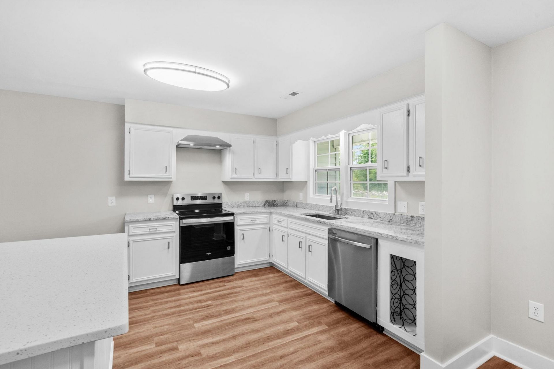 240 Ole Maple St.  Photo 37