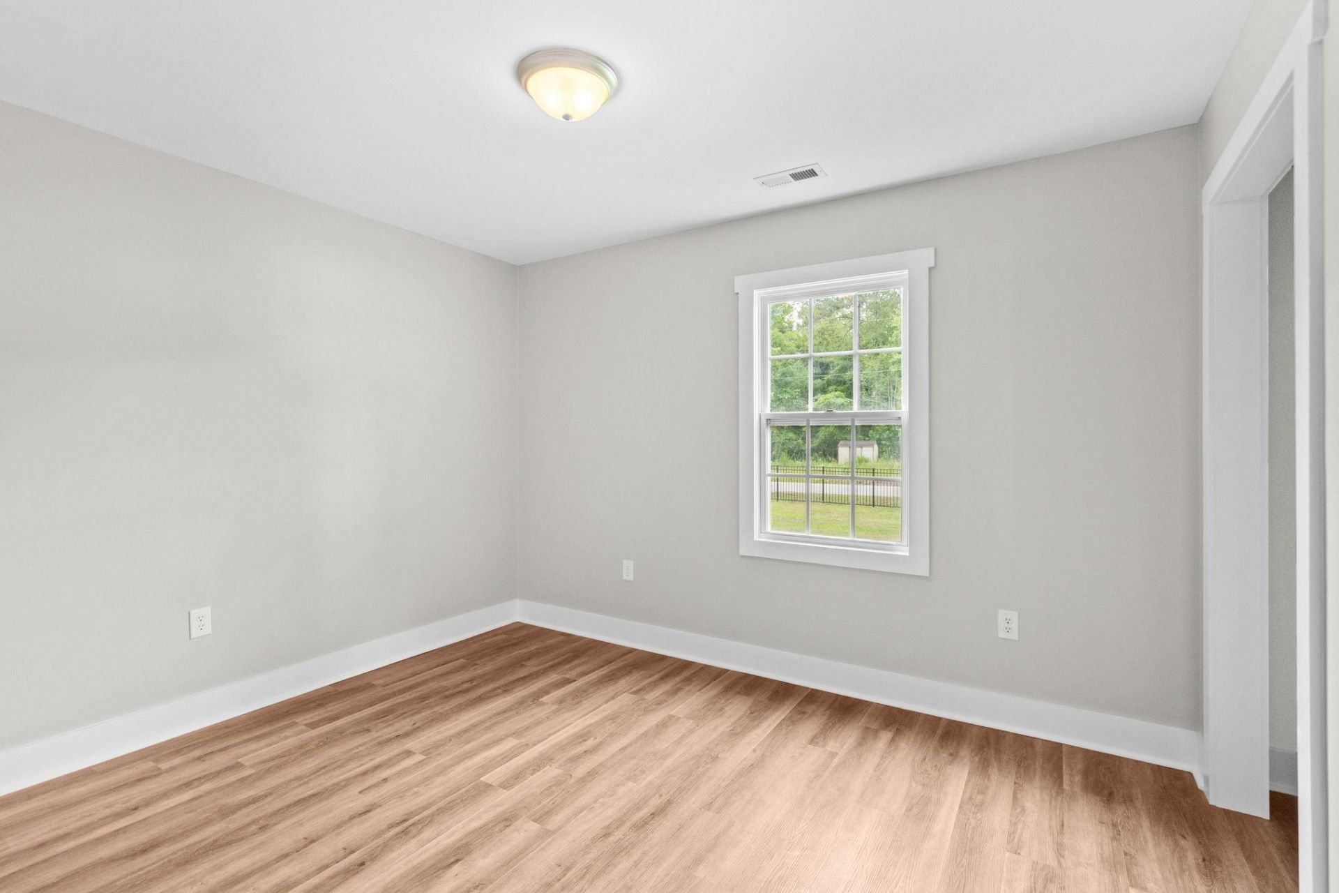 240 Ole Maple St.  Photo 45