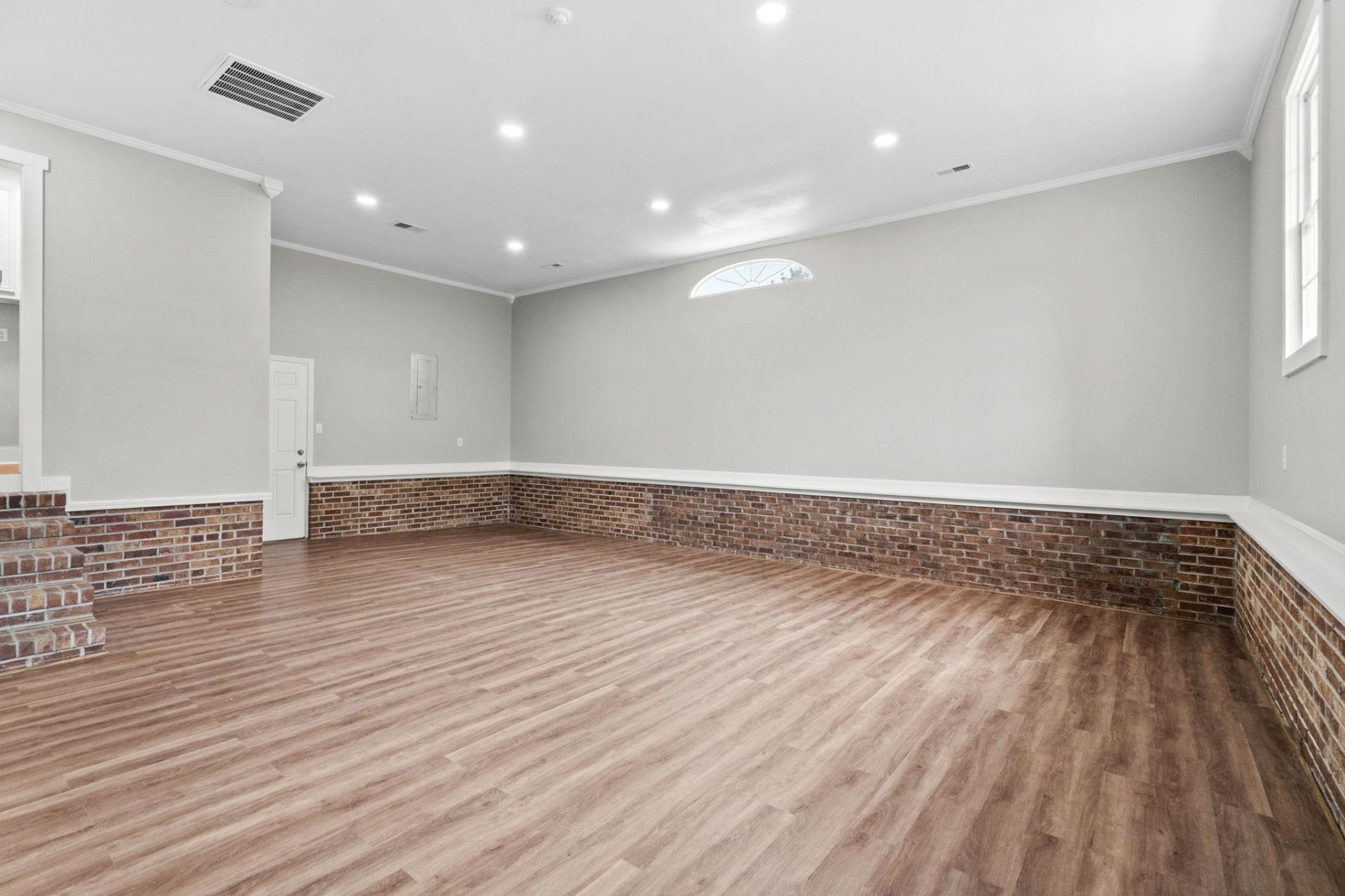 240 Ole Maple St.  Photo 54