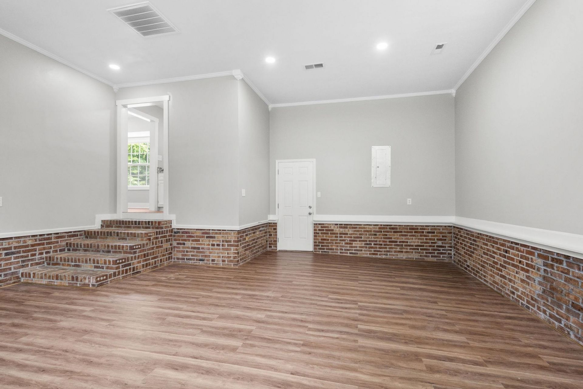 240 Ole Maple St.  Photo 55