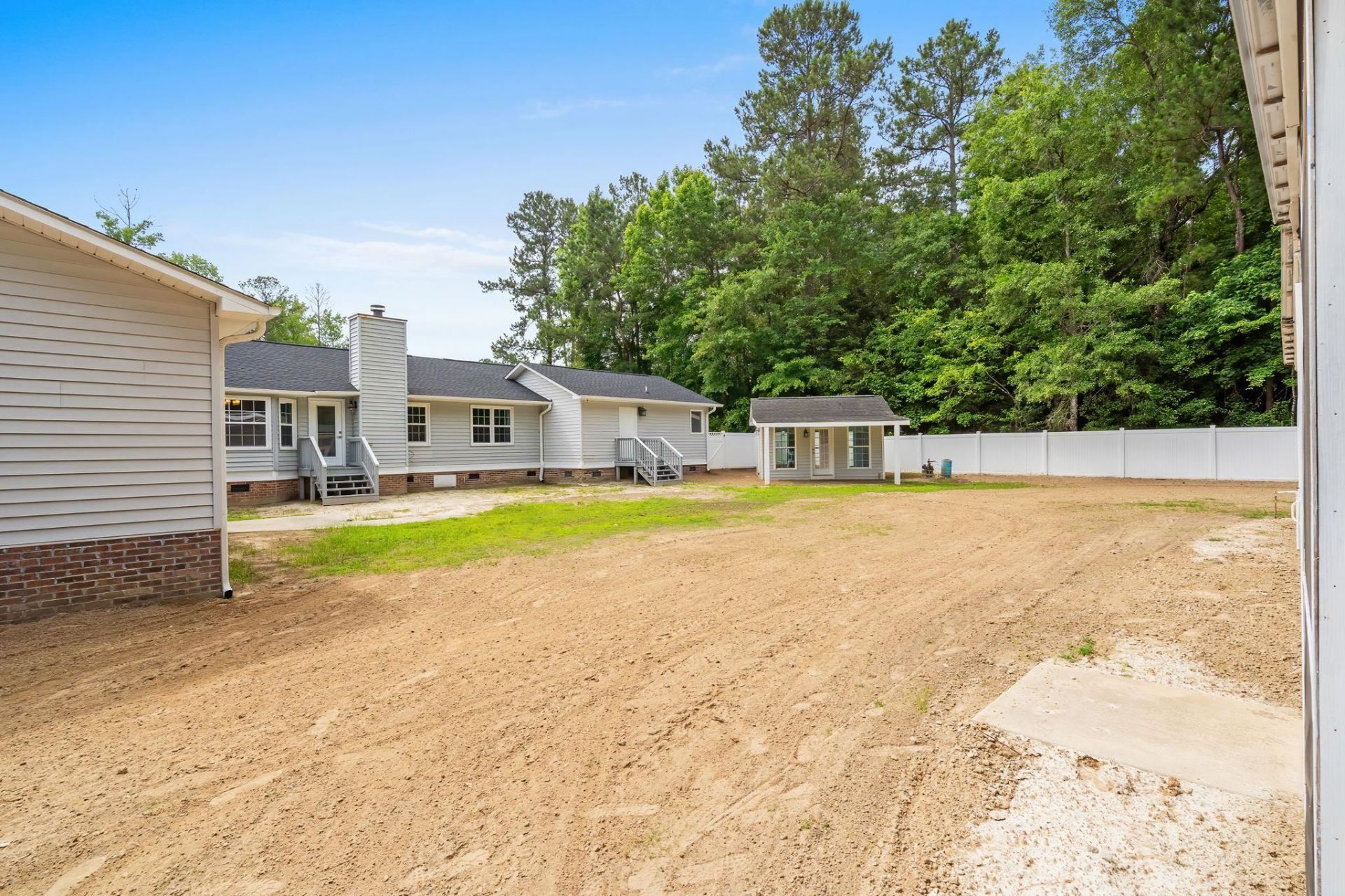 240 Ole Maple St.  Photo 6