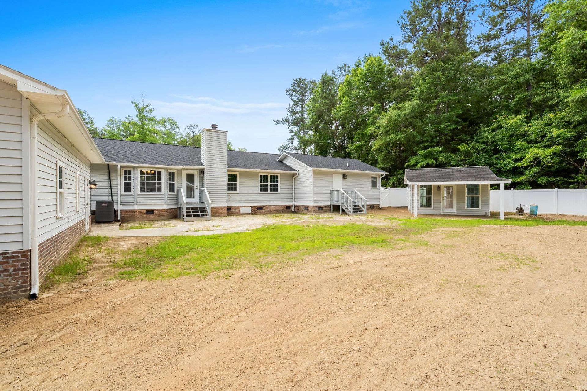 240 Ole Maple St.  Photo 8