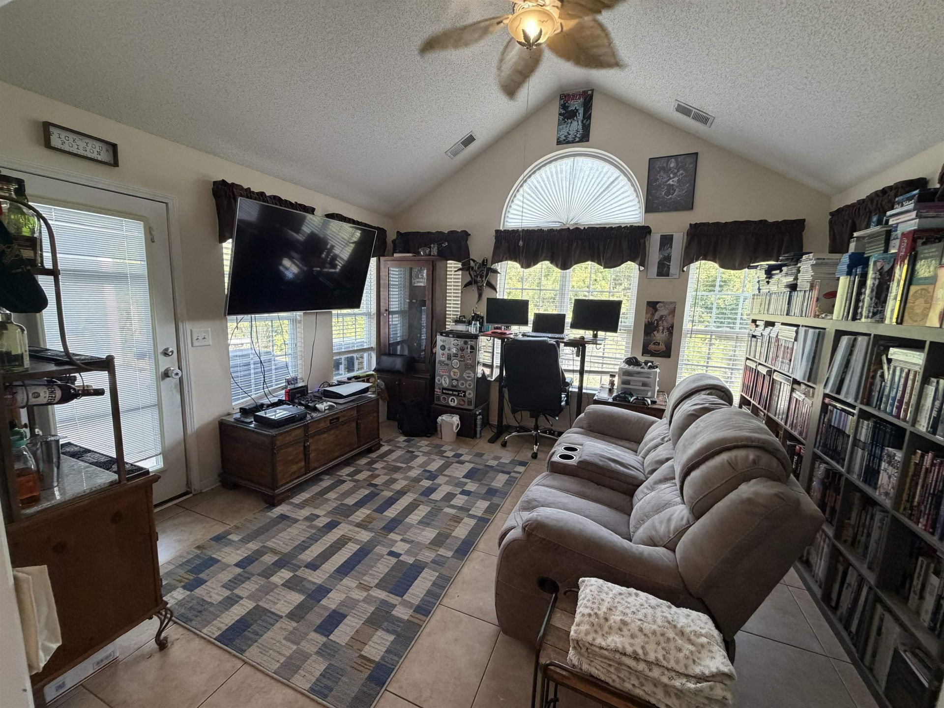 5001 Weatherwood Dr.  Photo 24