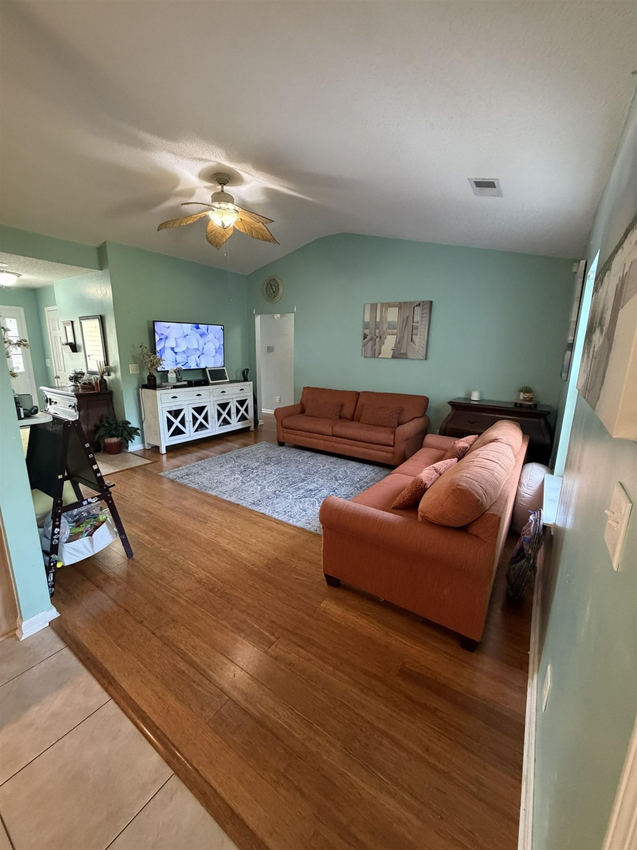 5001 Weatherwood Dr.  Photo 4