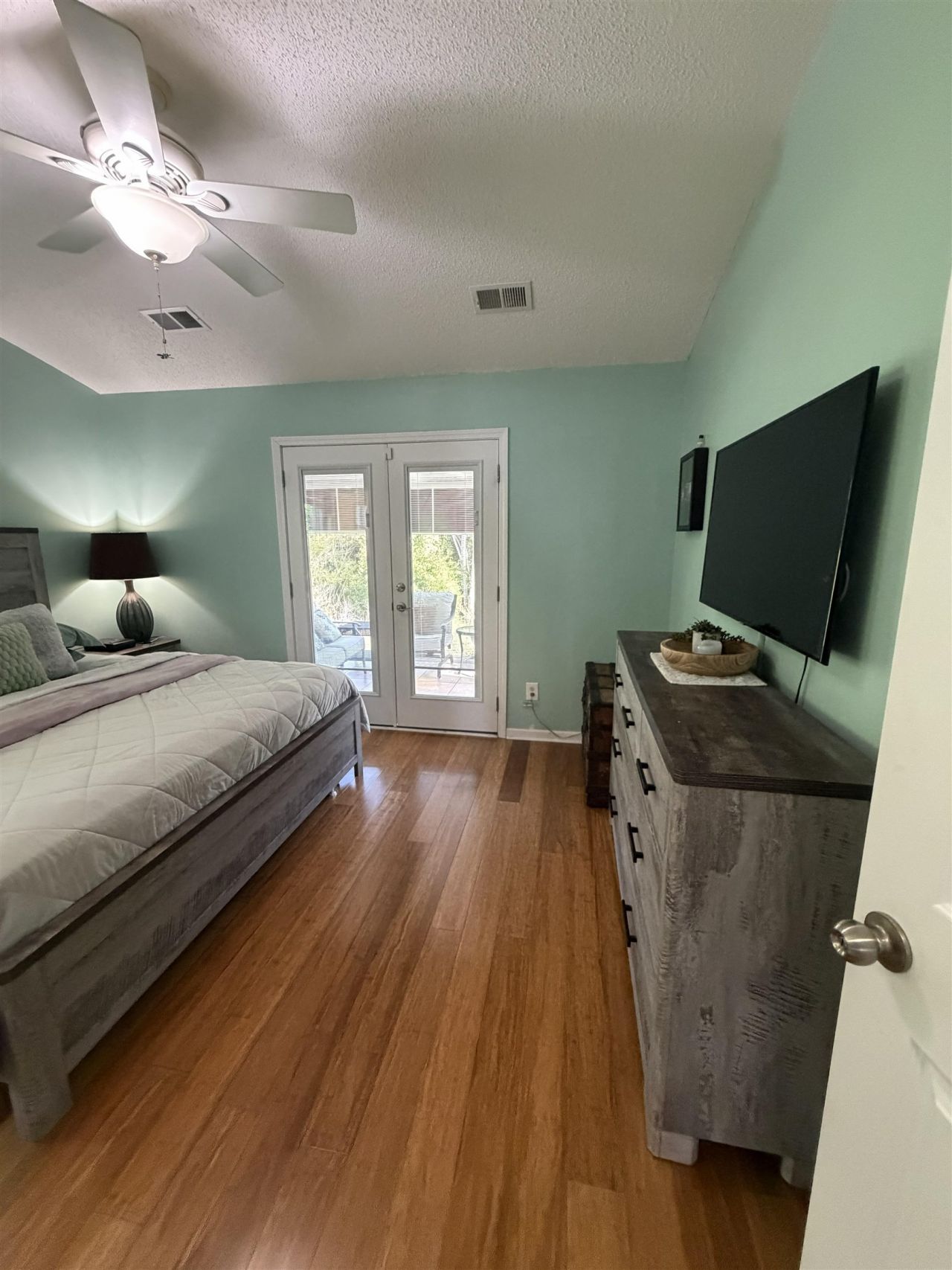 5001 Weatherwood Dr.  Photo 6