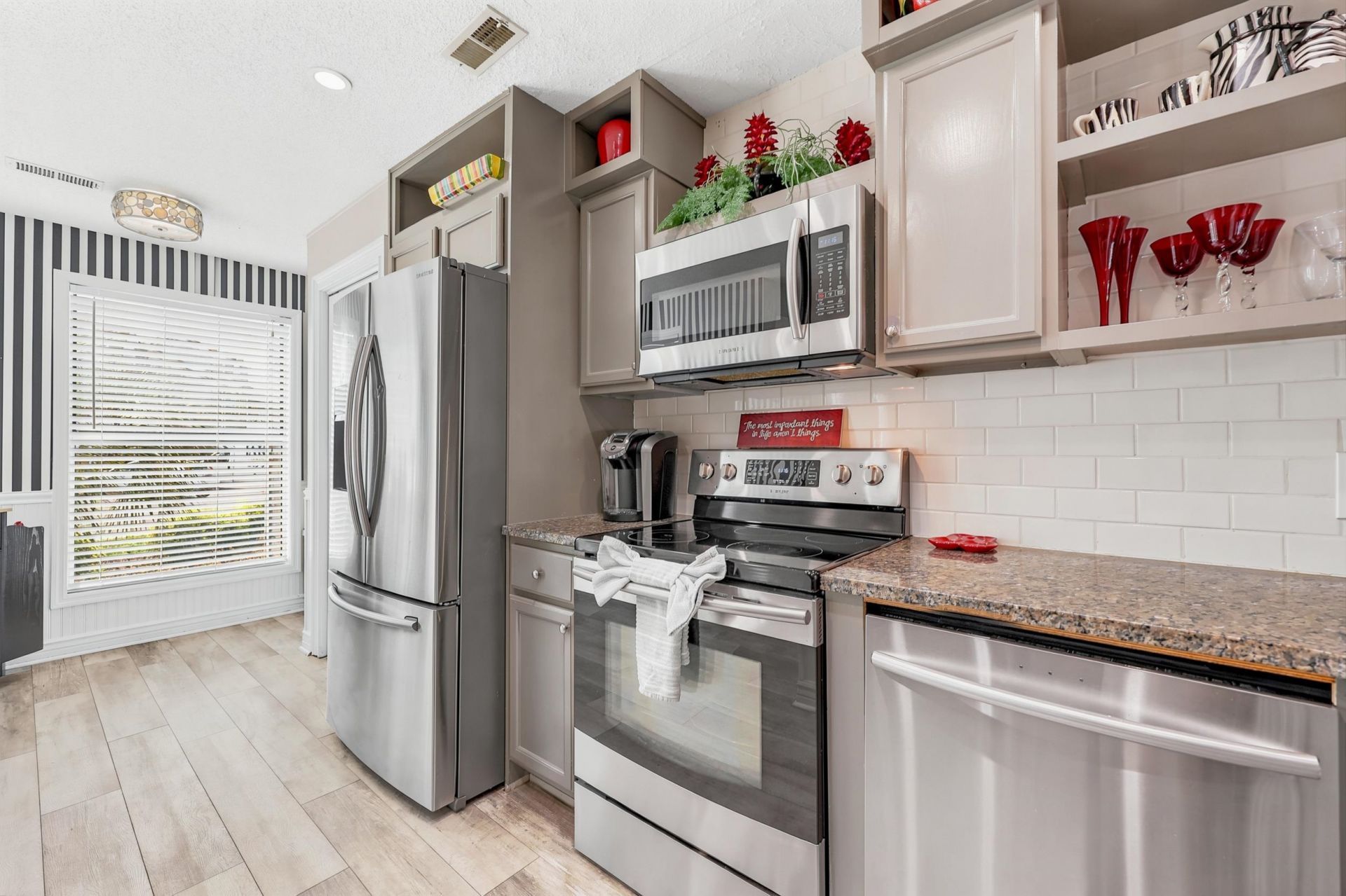 4396 Baldwin Ave.  Photo 6