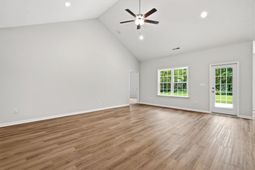 905 Woodside Dr. photo 4