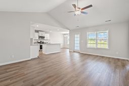 905 Woodside Dr.  photo 4