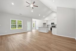 905 Woodside Dr. photo 4
