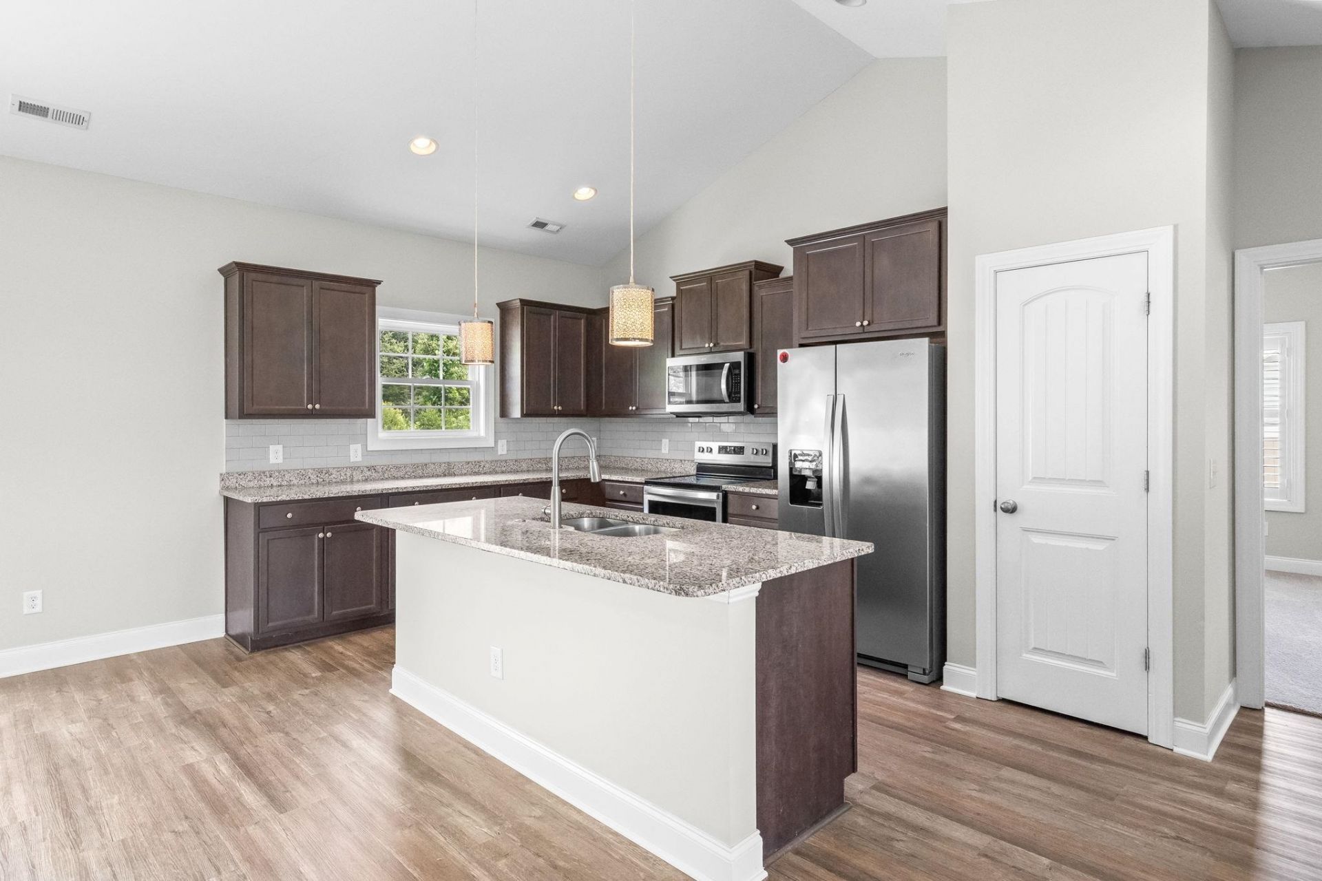 642 Sunny Pond Ln.  Photo 11
