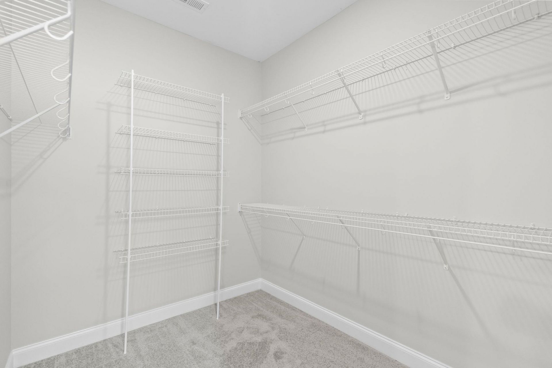 642 Sunny Pond Ln.  Photo 23
