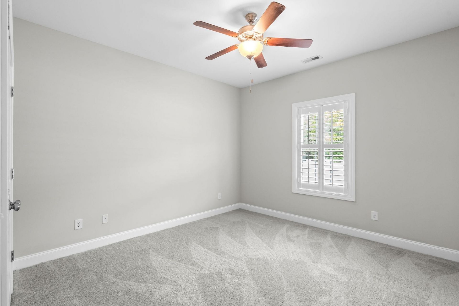 642 Sunny Pond Ln.  Photo 26