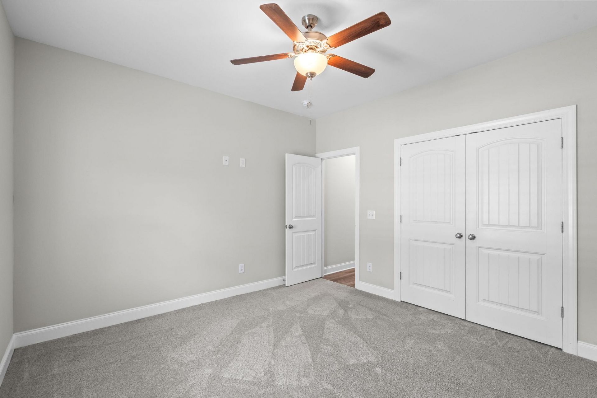 642 Sunny Pond Ln.  Photo 27