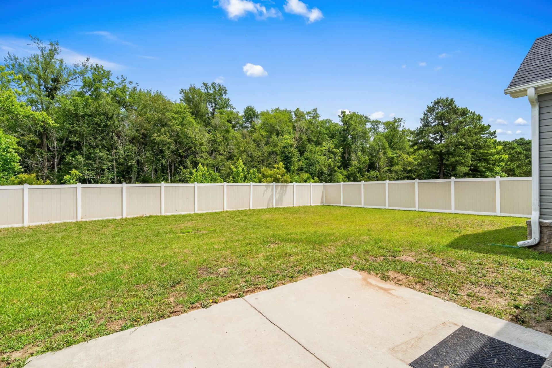 642 Sunny Pond Ln.  Photo 32