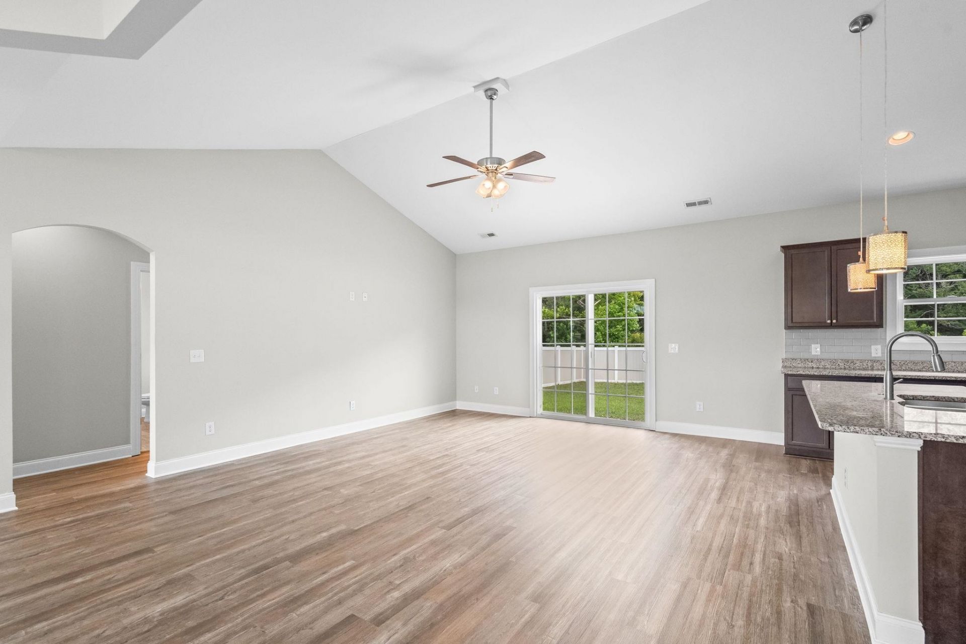 642 Sunny Pond Ln.  Photo 8