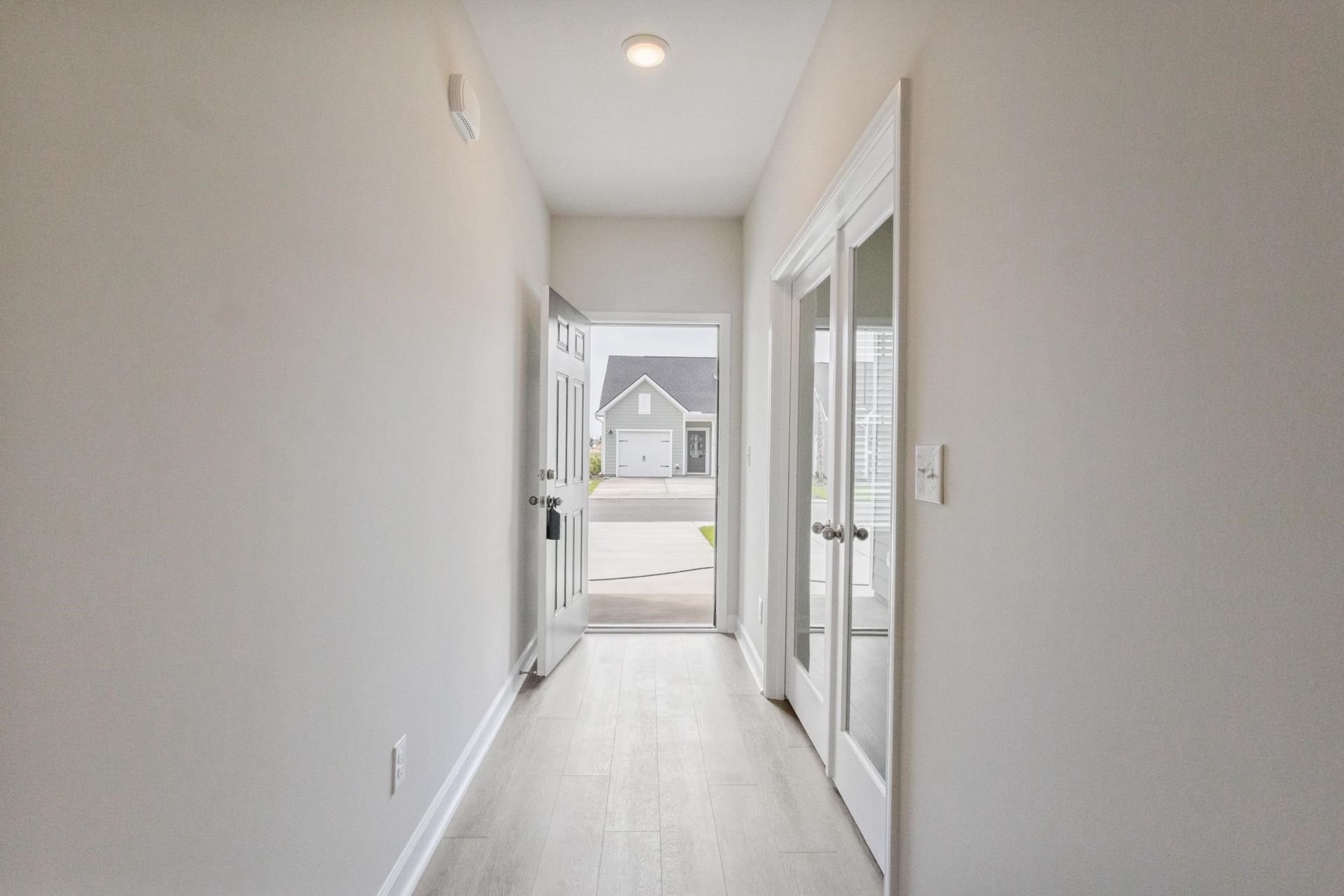 727 Ebb Tide Rd.  Photo 11