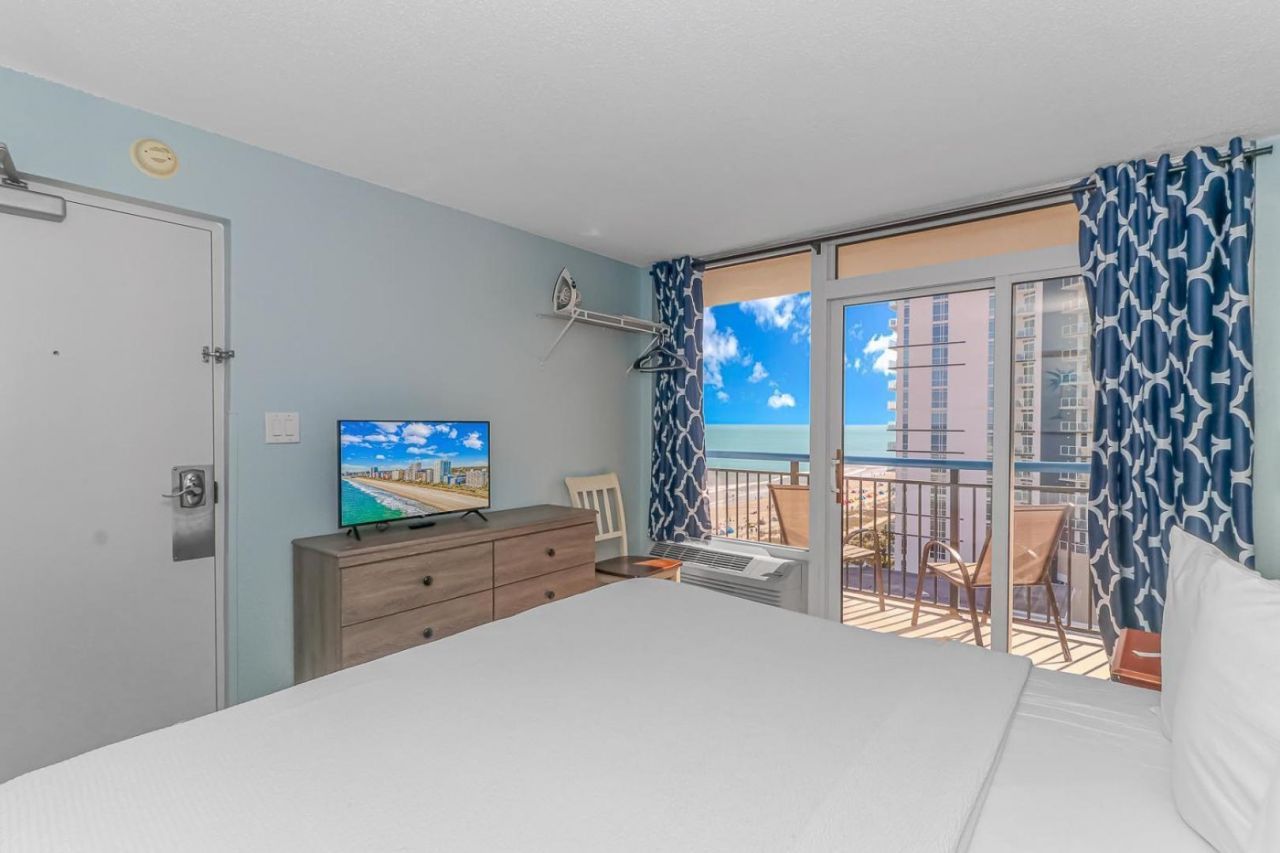 2300 N Ocean Blvd. Photo 11