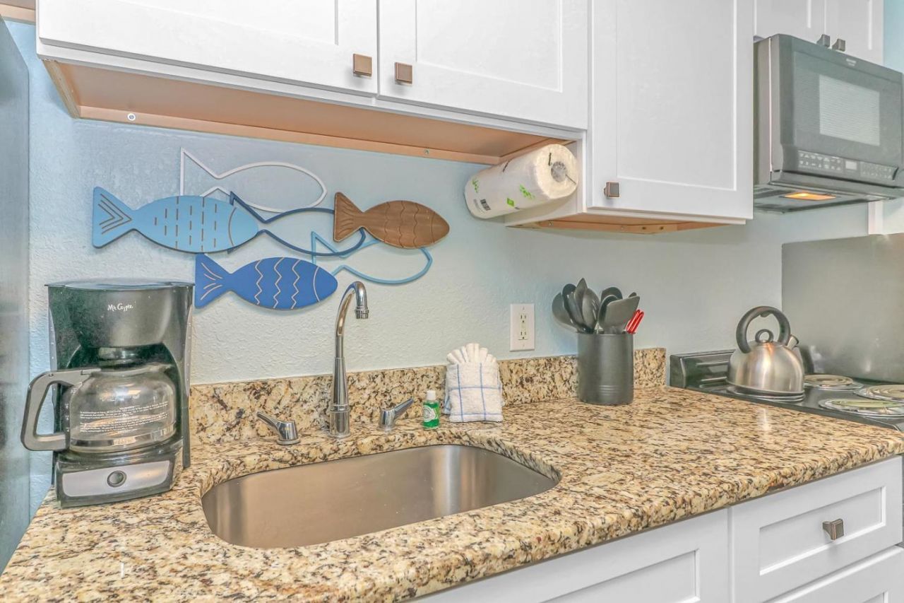 2300 N Ocean Blvd. Photo 25