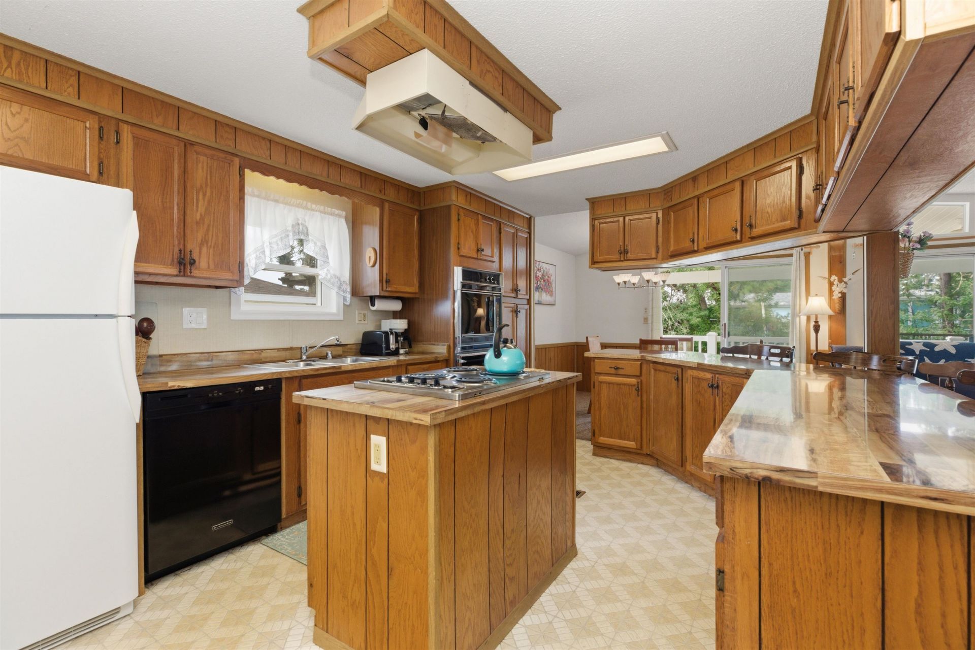 1864 Sunrise Dr.  Photo 13