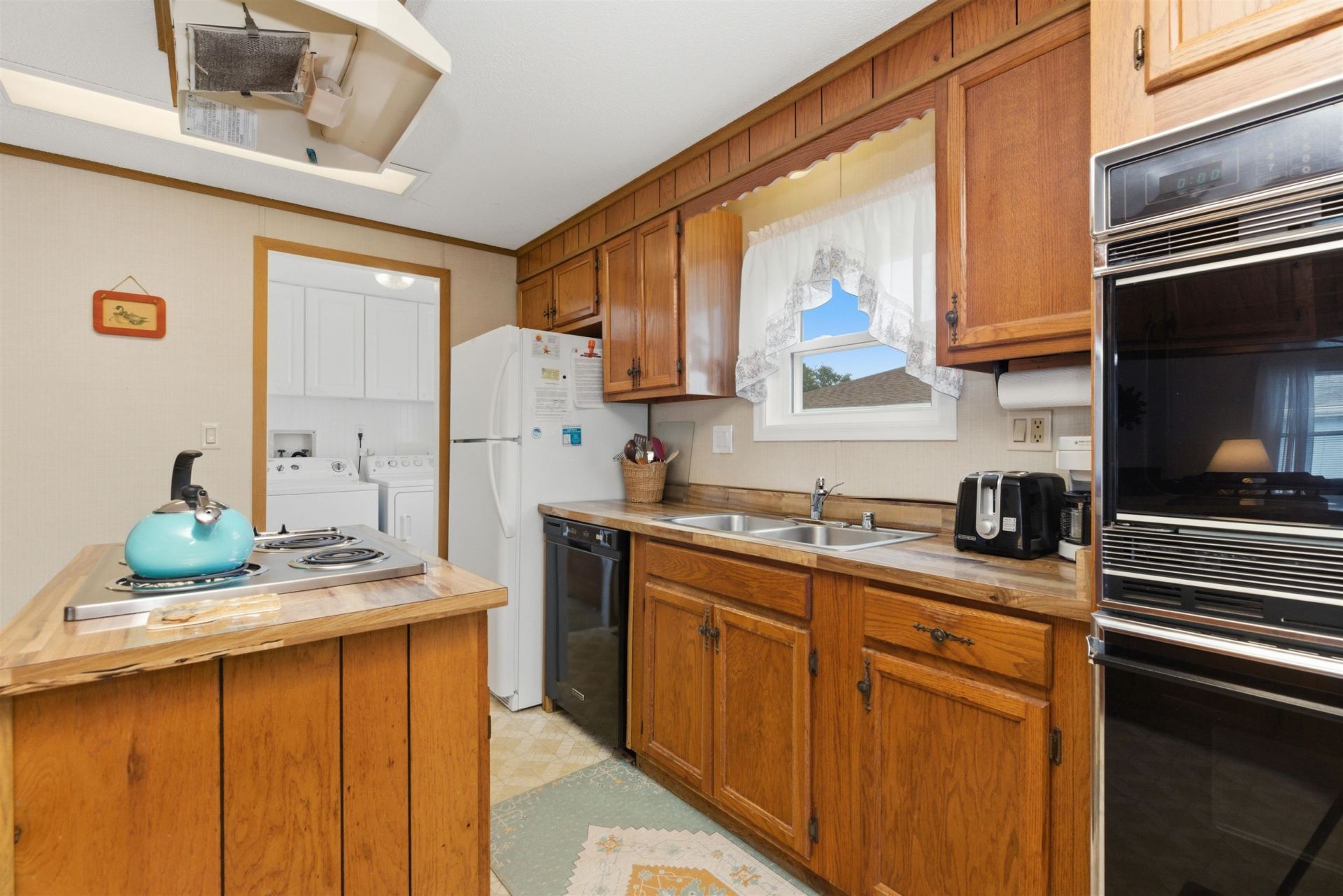 1864 Sunrise Dr.  Photo 14