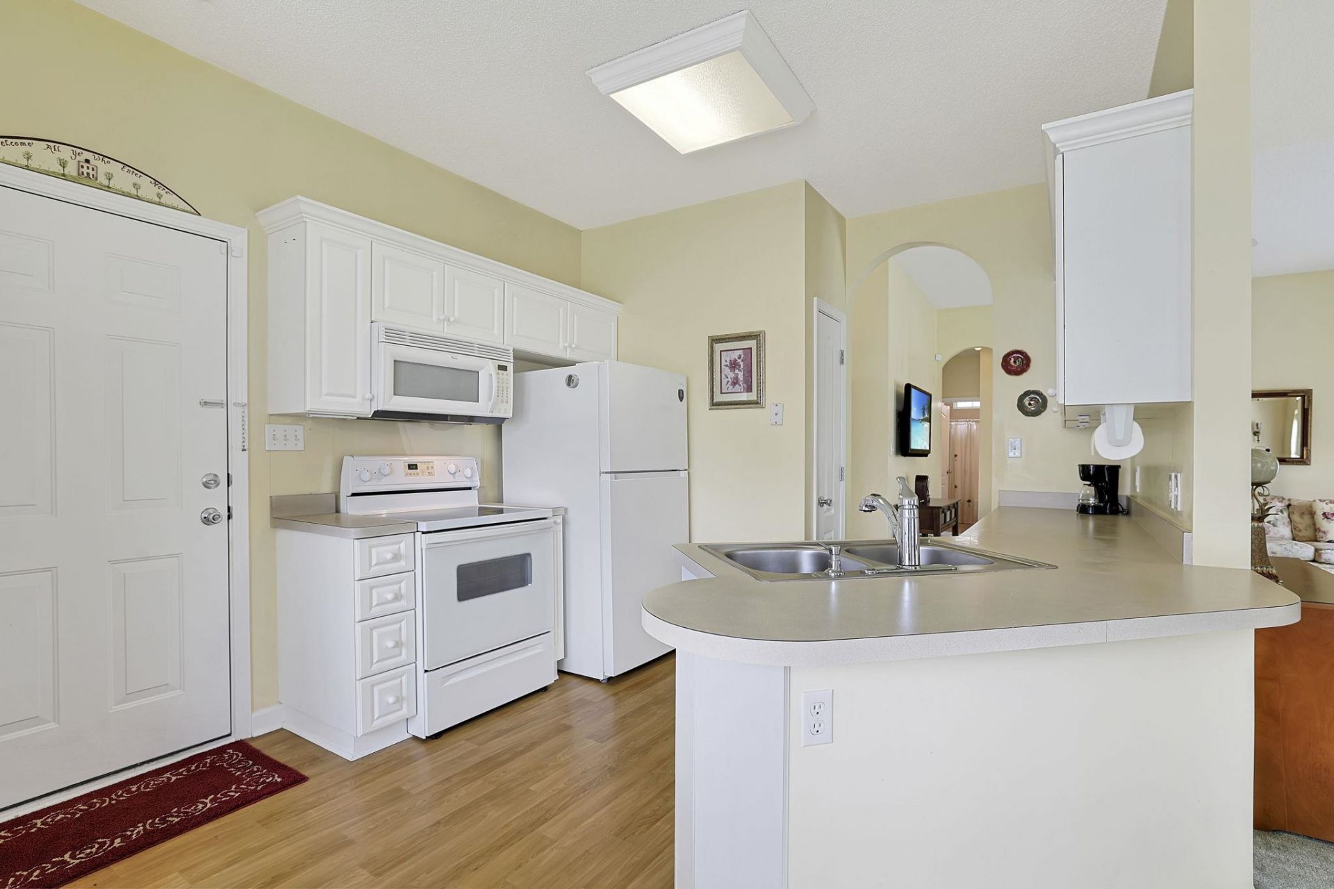 1028 Comfrey Ln.  Photo 10