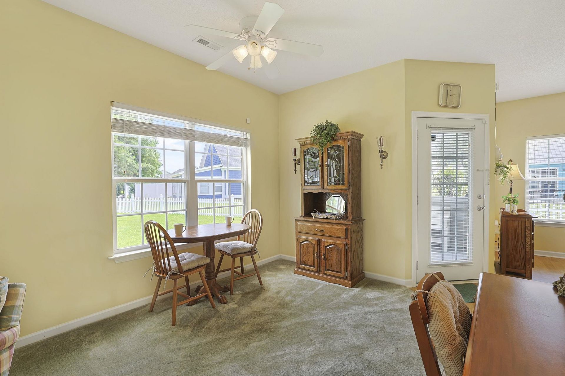 1028 Comfrey Ln.  Photo 6