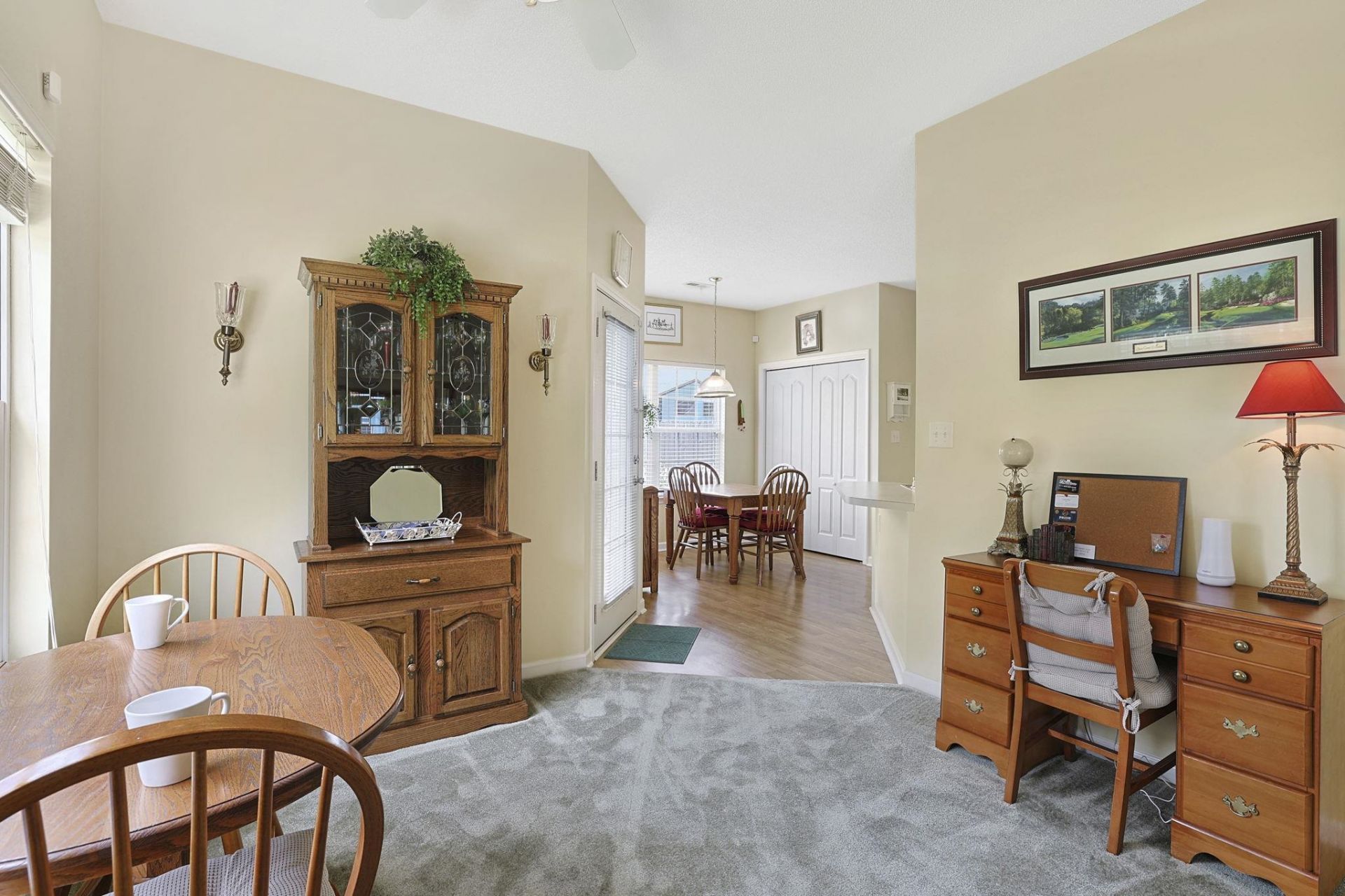 1028 Comfrey Ln.  Photo 8