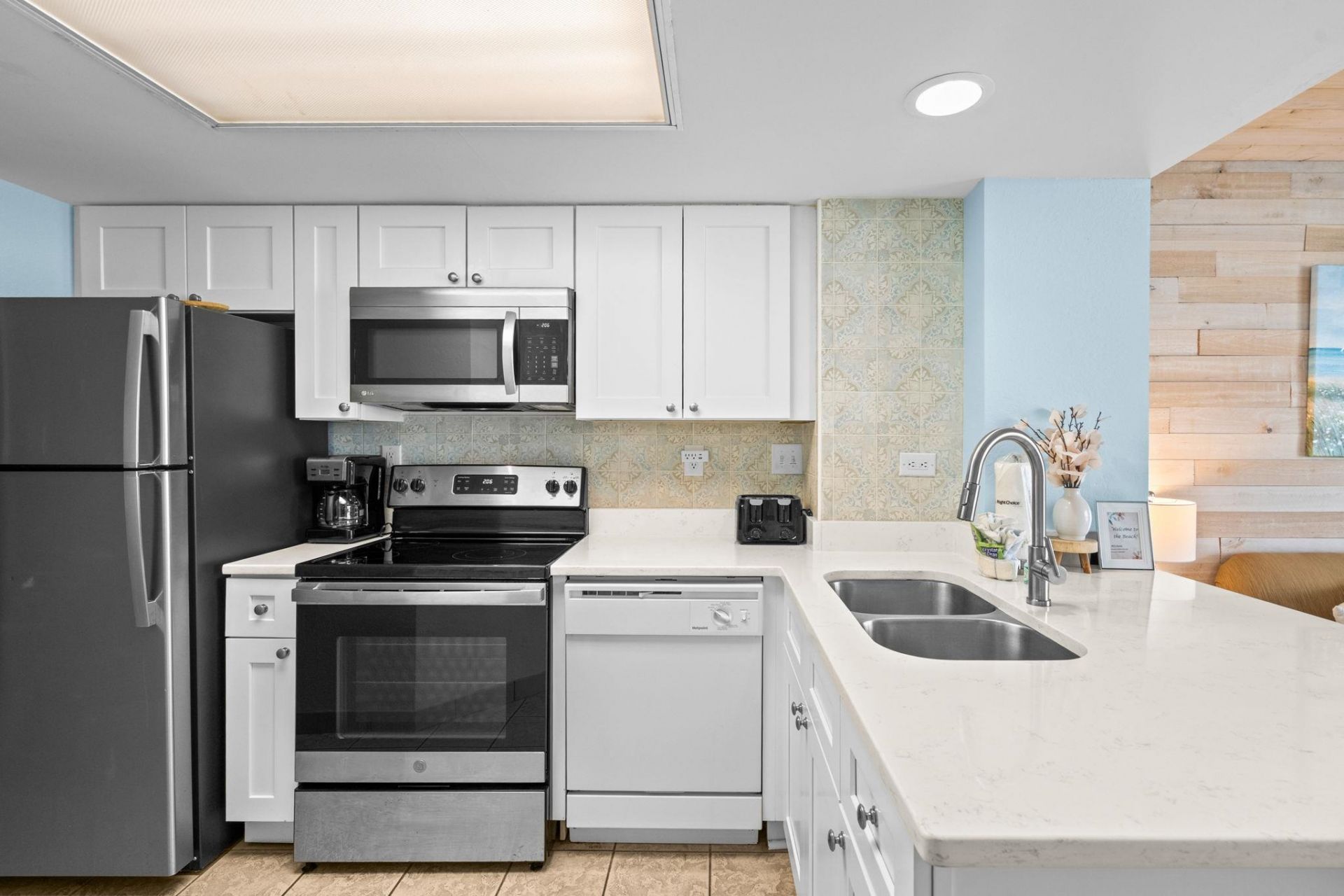 1604 N Ocean Blvd.  Photo 17