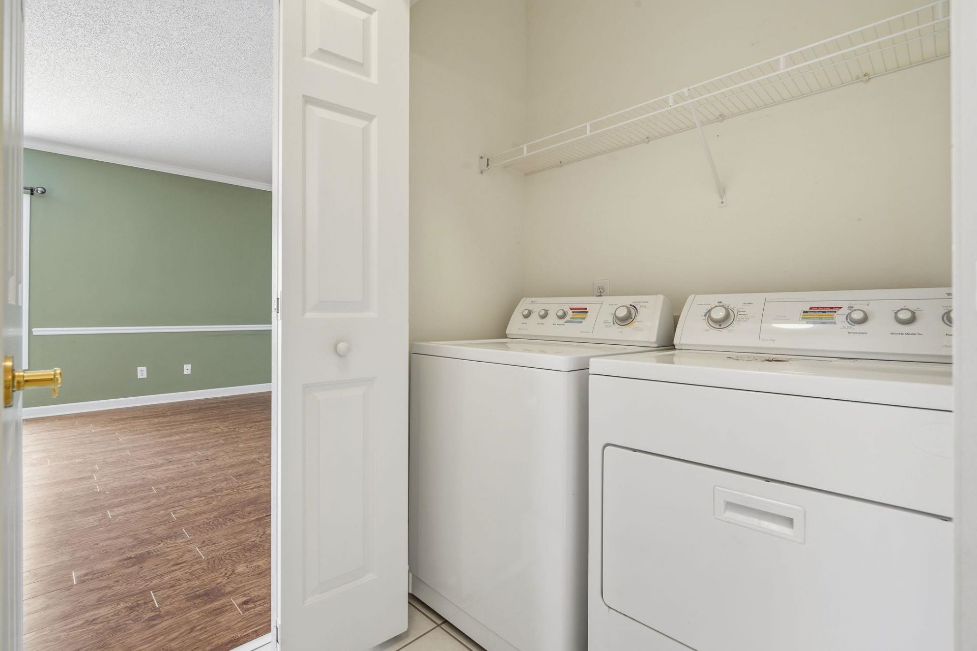 3979 Forsythia Ct.  Photo 24