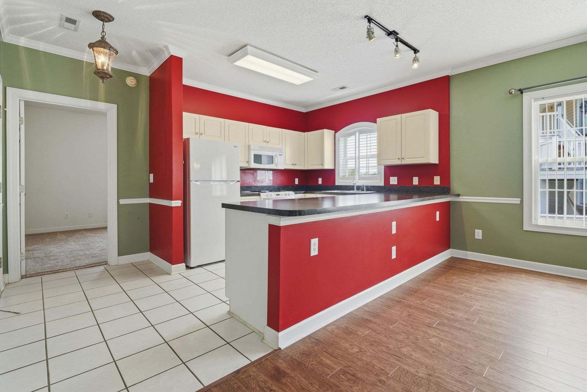 3979 Forsythia Ct.  Photo 6