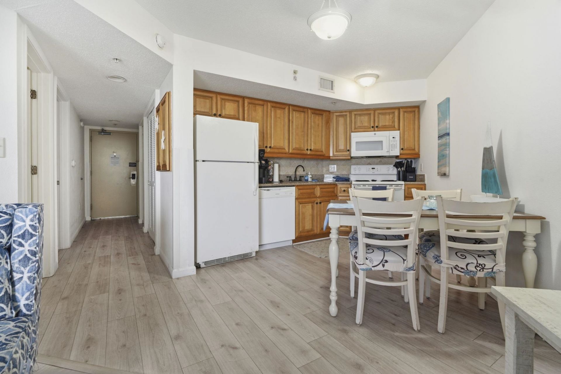 7100 Ocean Blvd. N  Photo 8