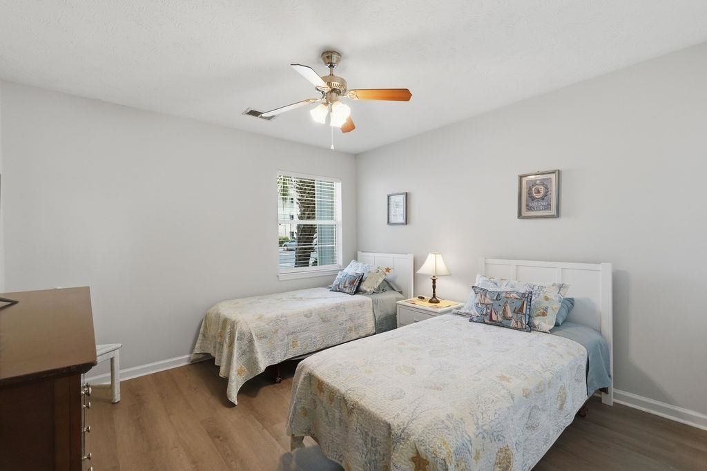 556 White River Dr.  Photo 12
