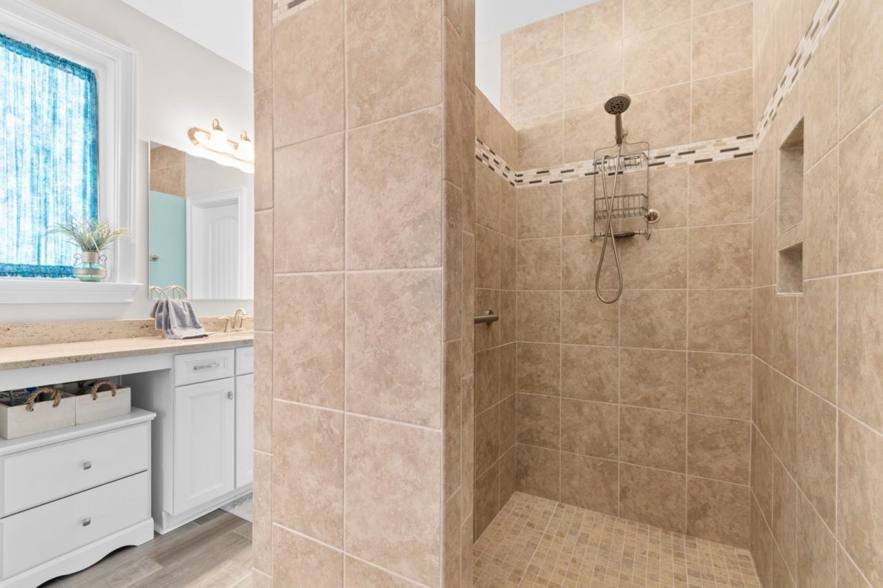 1718 Westminster Dr.  Photo 16