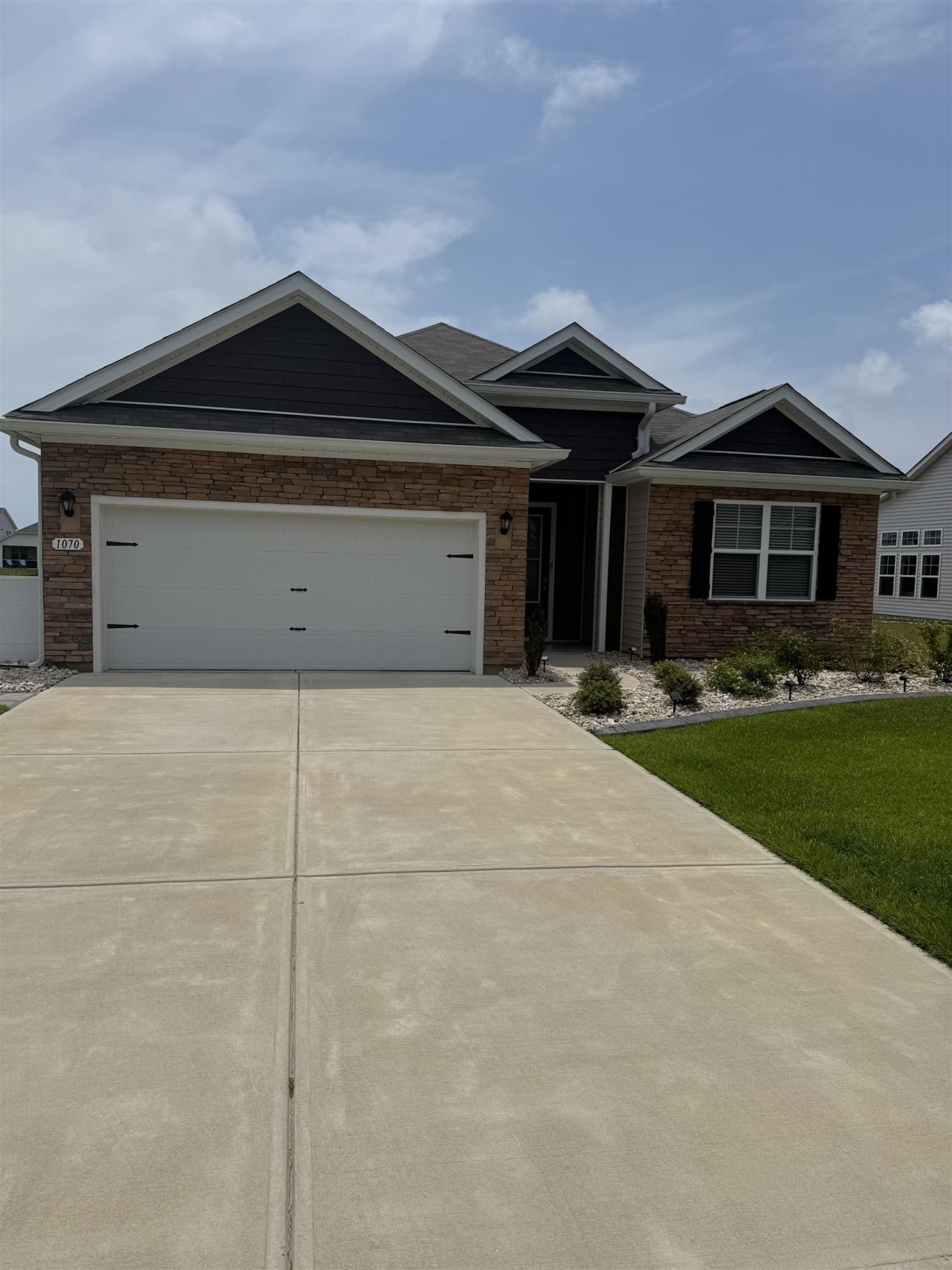 1070 Heather Glen Blvd.  Photo 1
