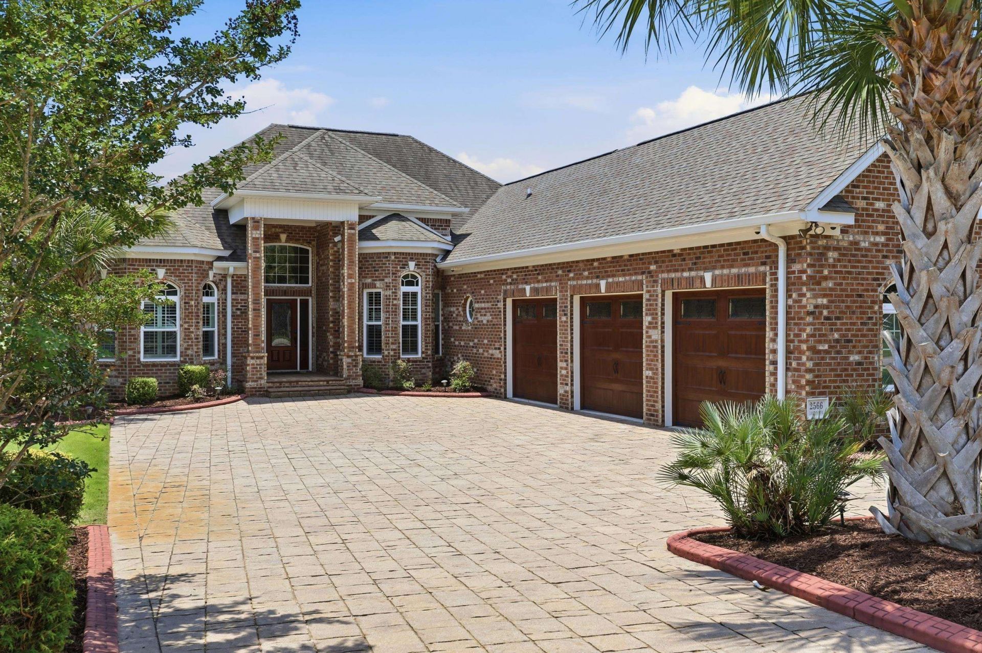 2566 Lake Vista Dr. Photo 1