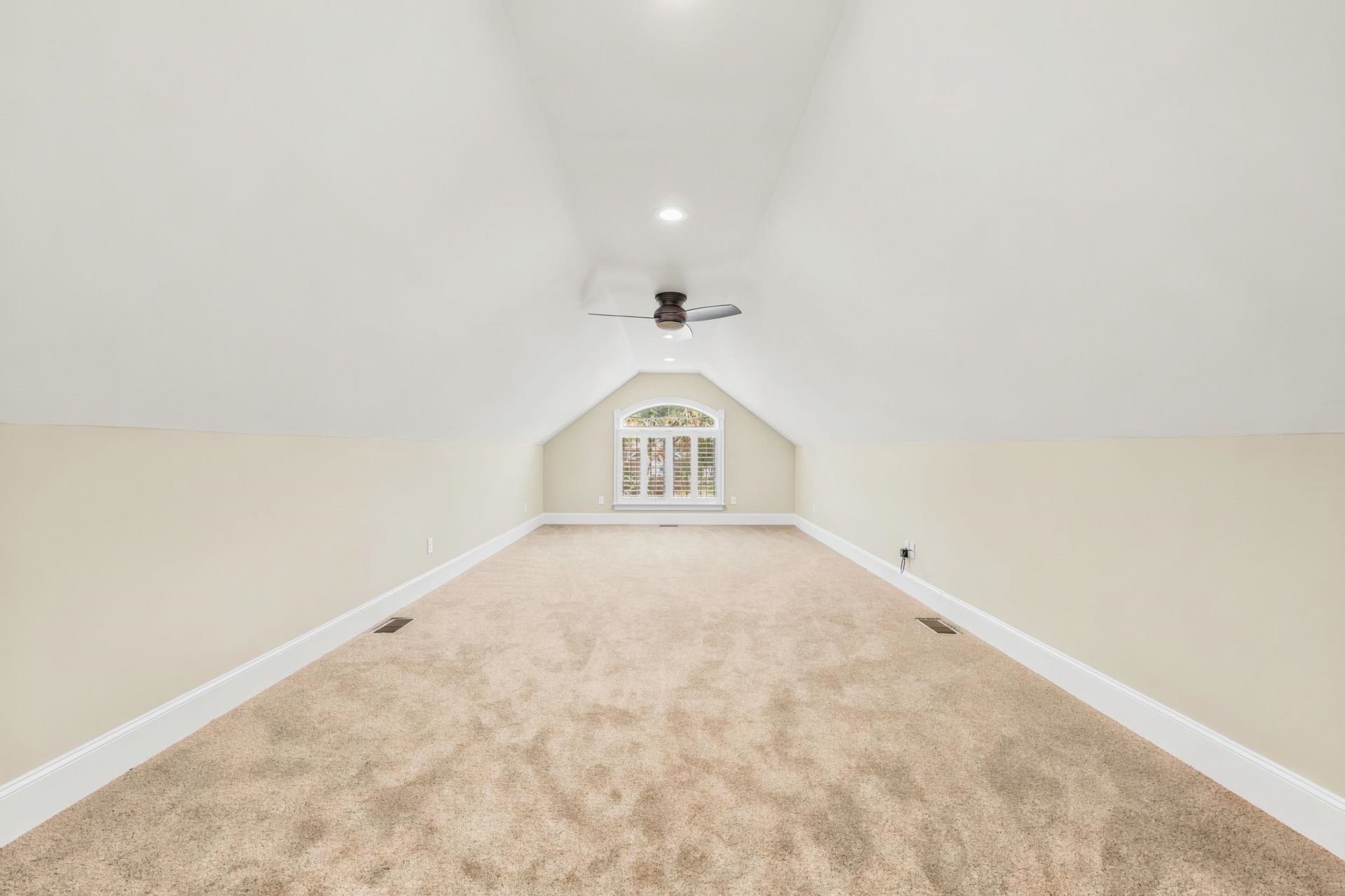 2566 Lake Vista Dr. Photo 36